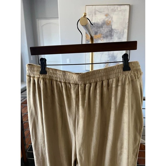 SKIMS Velour High Waist Jogger Pants in Gold - Picture 5 of 13